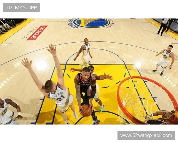 小卡伤战苦撑难挽败势五分伤退